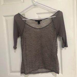 Mid sleeve shirt